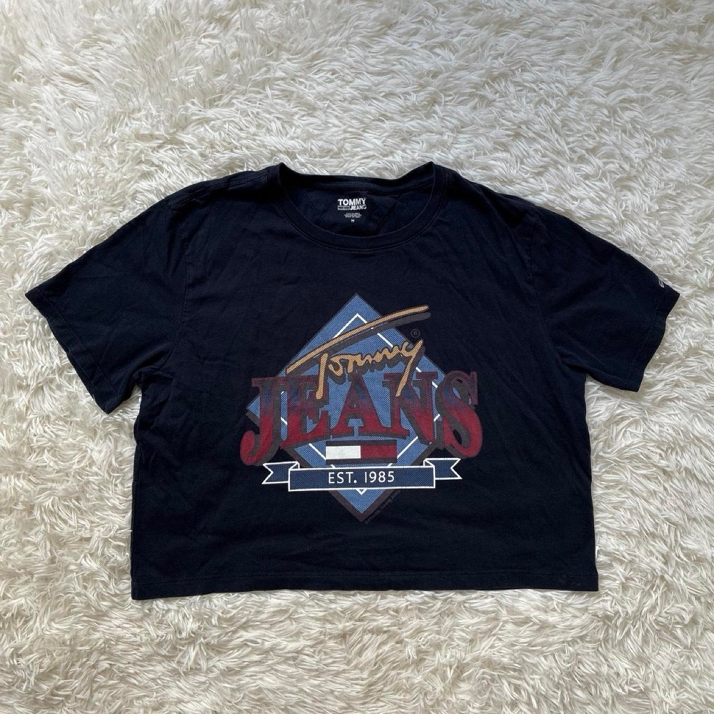 Tommy Hilfiger black cropped tee with Tommy Jeans logo size M
